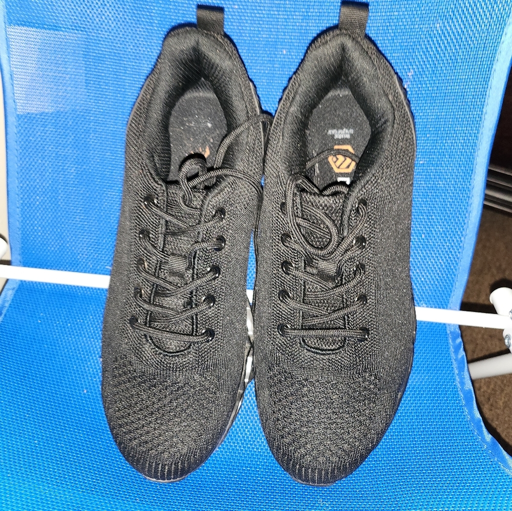 Black Shoes